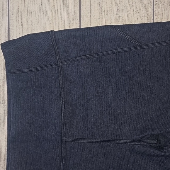 Outdoor Voices Women's Warm Up 10" Shorts Navy Size XS NWT - Picture 4 of 9